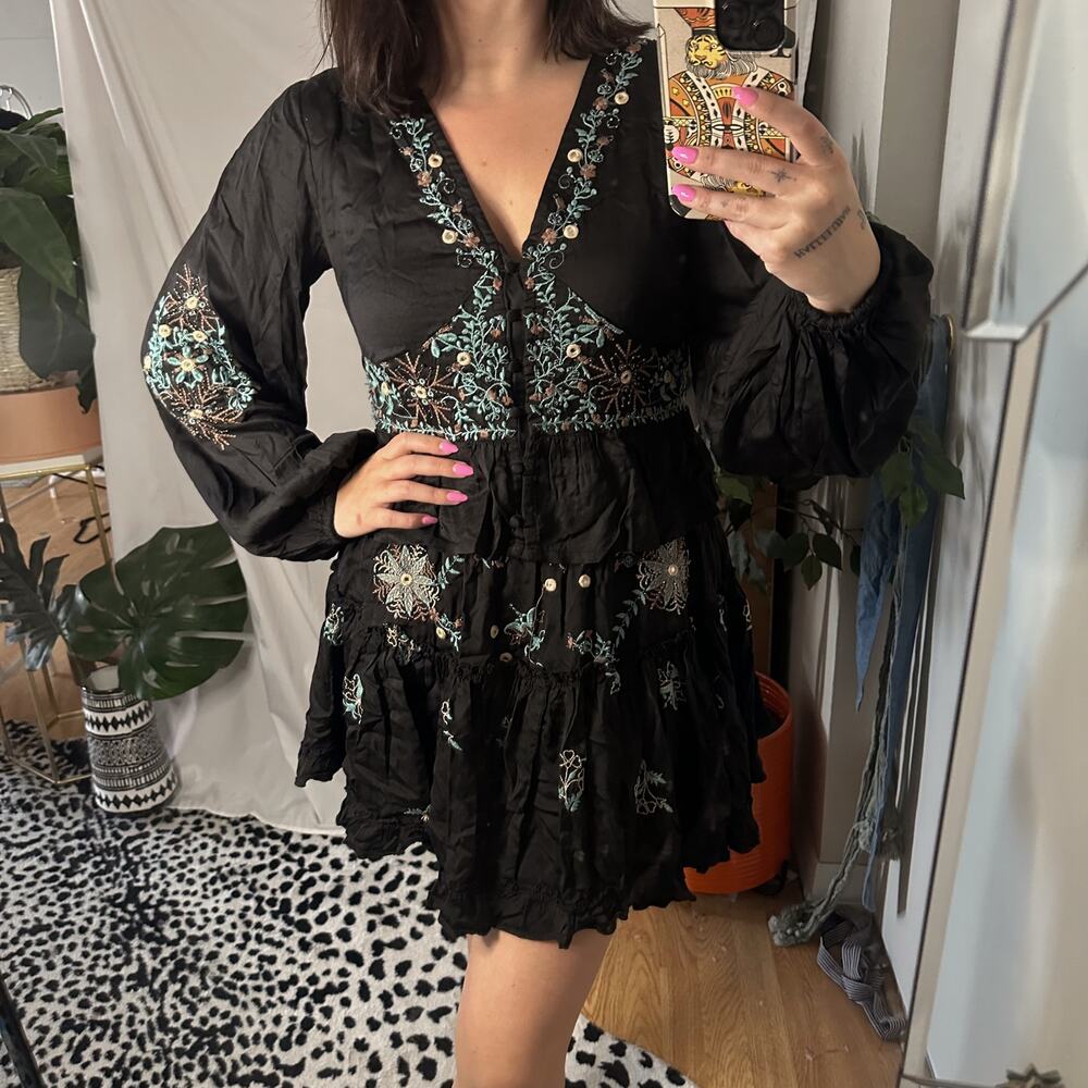 Nekane Floral Embroidered 2 Piece Top and Skirt Set Black Size Small